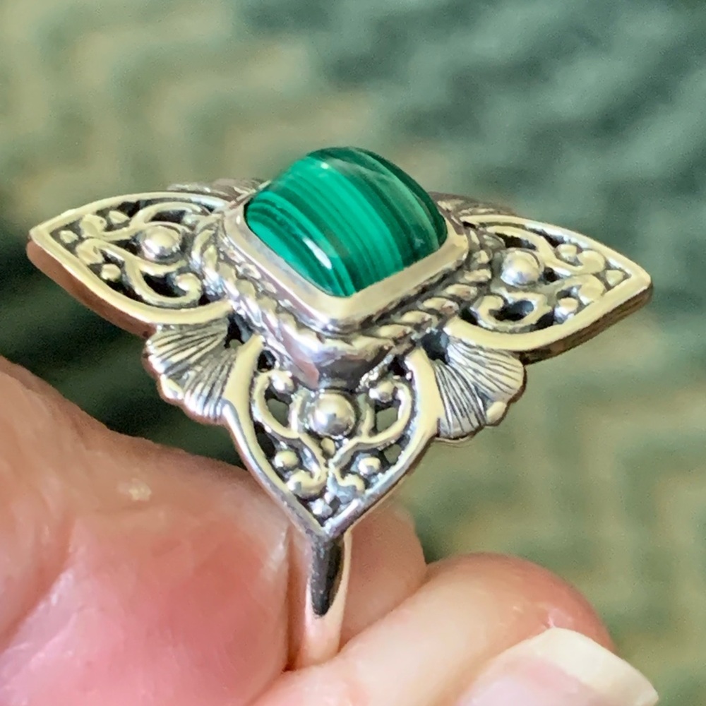 Artisan of India Sterling Silver Malachite Ring - Picture 4 of 13